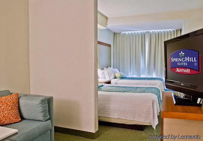Springhill Suites By Marriott Charlotte Airport מראה חיצוני תמונה